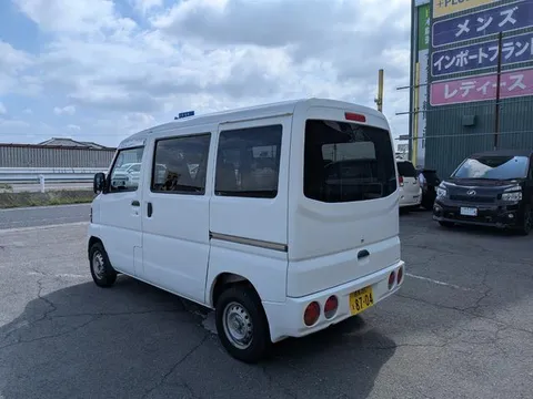 Mitsubishi Minicab Van
