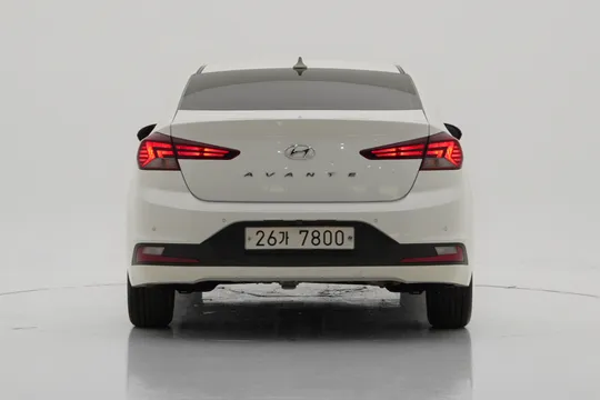 Hyundai Elantra (Avante)