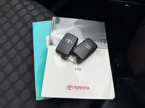 Toyota iQ