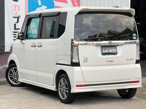Honda N-BOX Custom