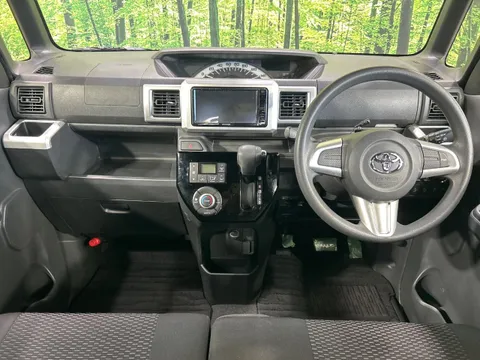 Toyota Pixis Mega