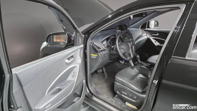Hyundai Grand Santa Fe (Maxcruz)