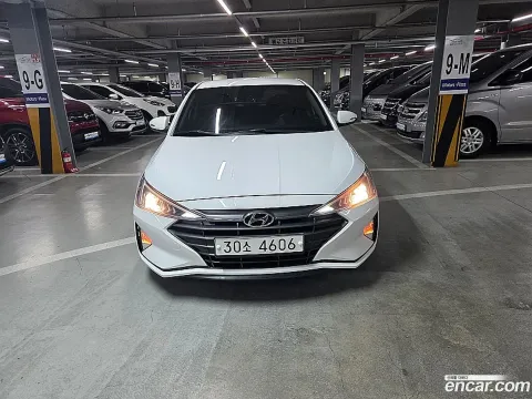 Hyundai Elantra (Avante)