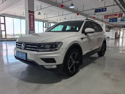 Volkswagen Tiguan L