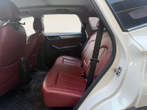 Roewe RX5