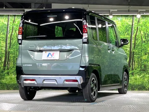 Mitsubishi Delica Mini