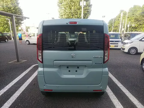 Suzuki Spacia