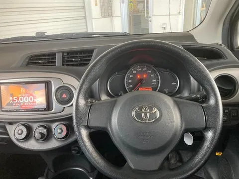 Toyota Yaris (Vitz)