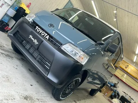 Toyota TownAce Van