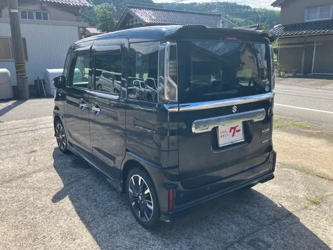 Suzuki Spacia Custom