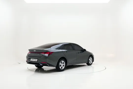 Hyundai Elantra (Avante)