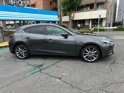Mazda Axela Sport