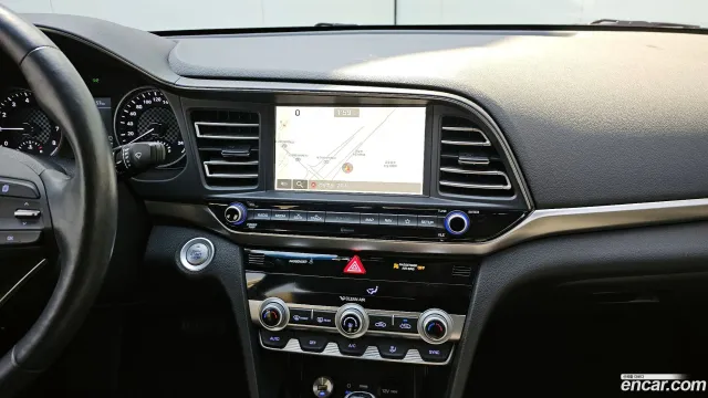 Hyundai Elantra (Avante)