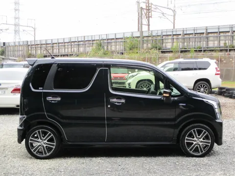 Suzuki Wagon R Stingray