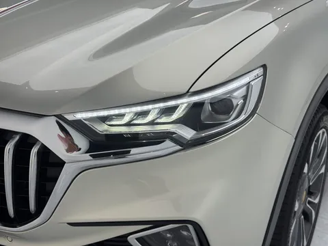 Hongqi HS5