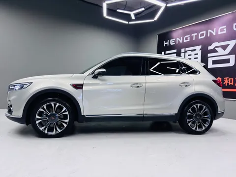 Hongqi HS5