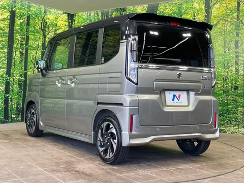 Suzuki Spacia Custom