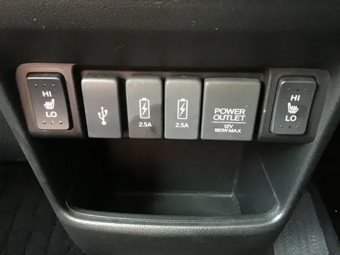 Honda N-BOX Slash