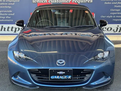 Mazda MX-5 (Roadster)