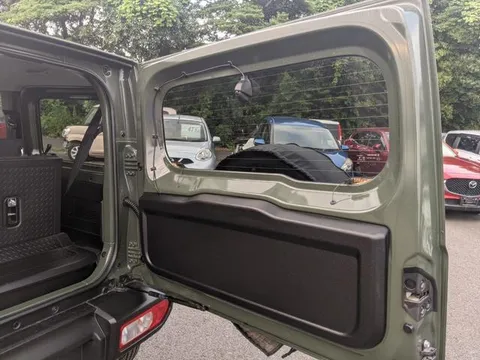 Suzuki Jimny Sierra