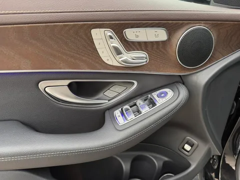 Mercedes-Benz Mercedes-Benz GLC