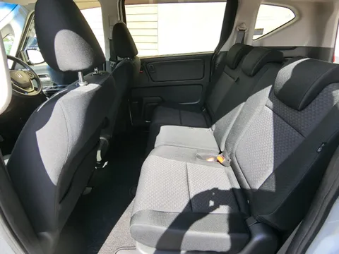 Honda Freed Plus