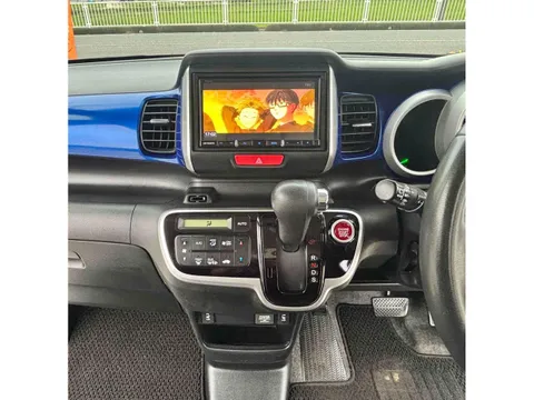 Honda N-BOX Plus