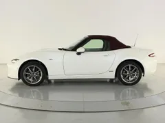 Mazda MX-5 (Roadster)
