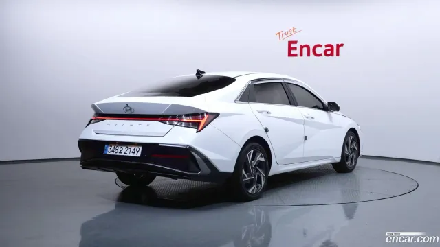 Hyundai Elantra (Avante)