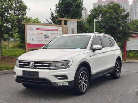 Volkswagen Tiguan L