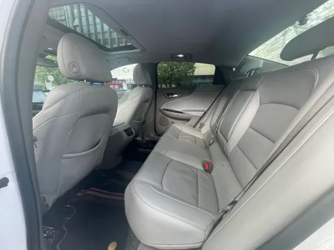 Chevrolet Malibu XL