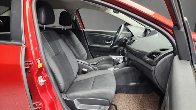 Renault SM3