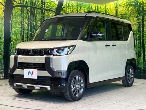 Mitsubishi Delica Mini