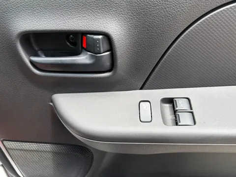 Mitsubishi Minicab Van