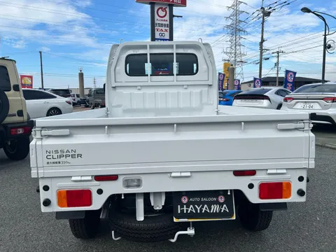 Nissan Clipper Truck
