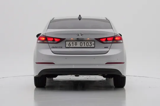 Hyundai Elantra (Avante)