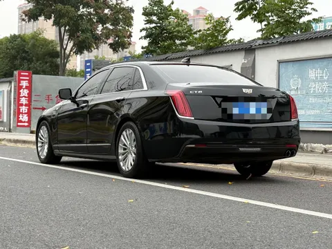 Cadillac CT6