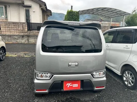 Suzuki Wagon R Stingray