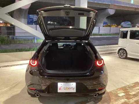 Mazda MAZDA3 Fastback