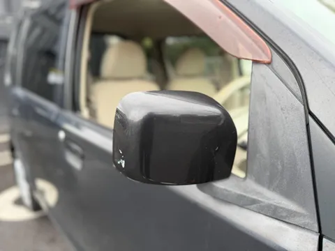 Nissan Otti