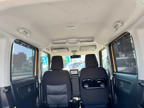 Suzuki Spacia Gear