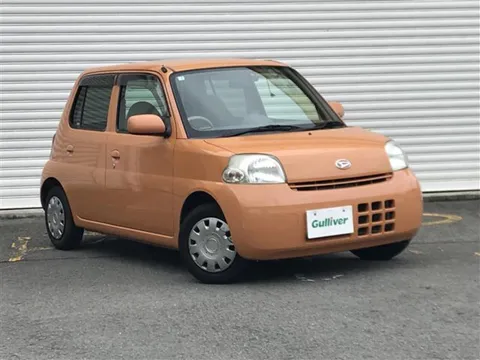 Daihatsu Esse