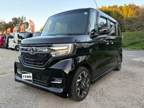 Honda N-BOX Custom