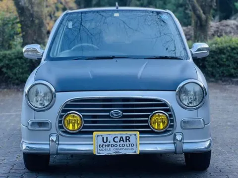 Daihatsu Mira Gino