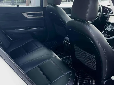 Jaguar XEL