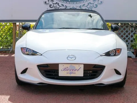 Mazda MX-5 (Roadster)