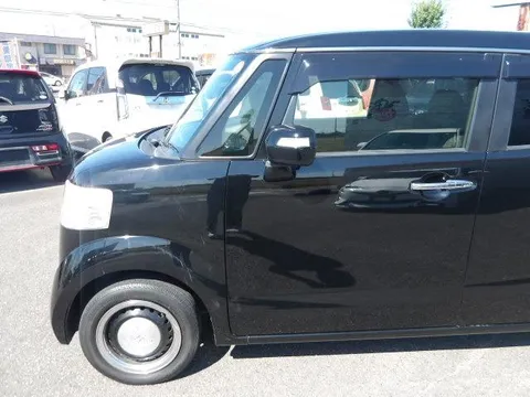 Honda N-BOX Slash
