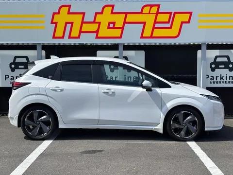 Nissan Note Aura