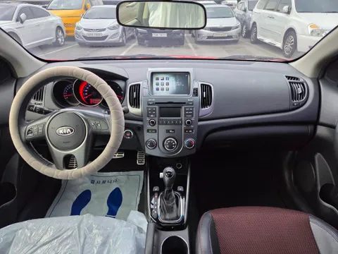 Kia Cerato (Forte)