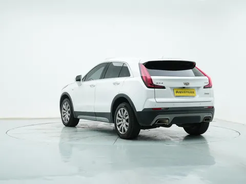 Cadillac XT4